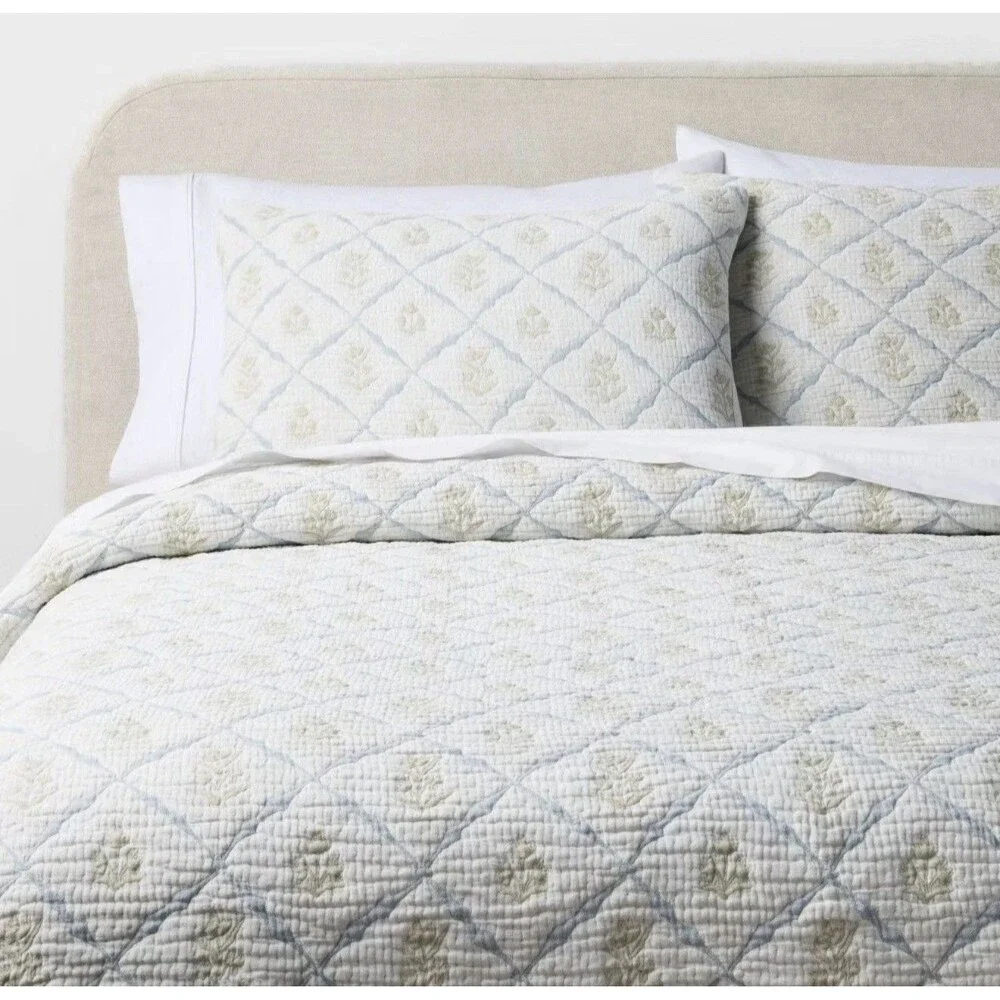 3pc Full/Queen Reversible Lightweight Matelasse Quilt & Shams Set Cottage Floral
